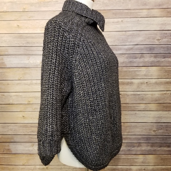 Victoria's Secret❤Chunky Knit Grey Winter Sweater - Picture 1 of 6